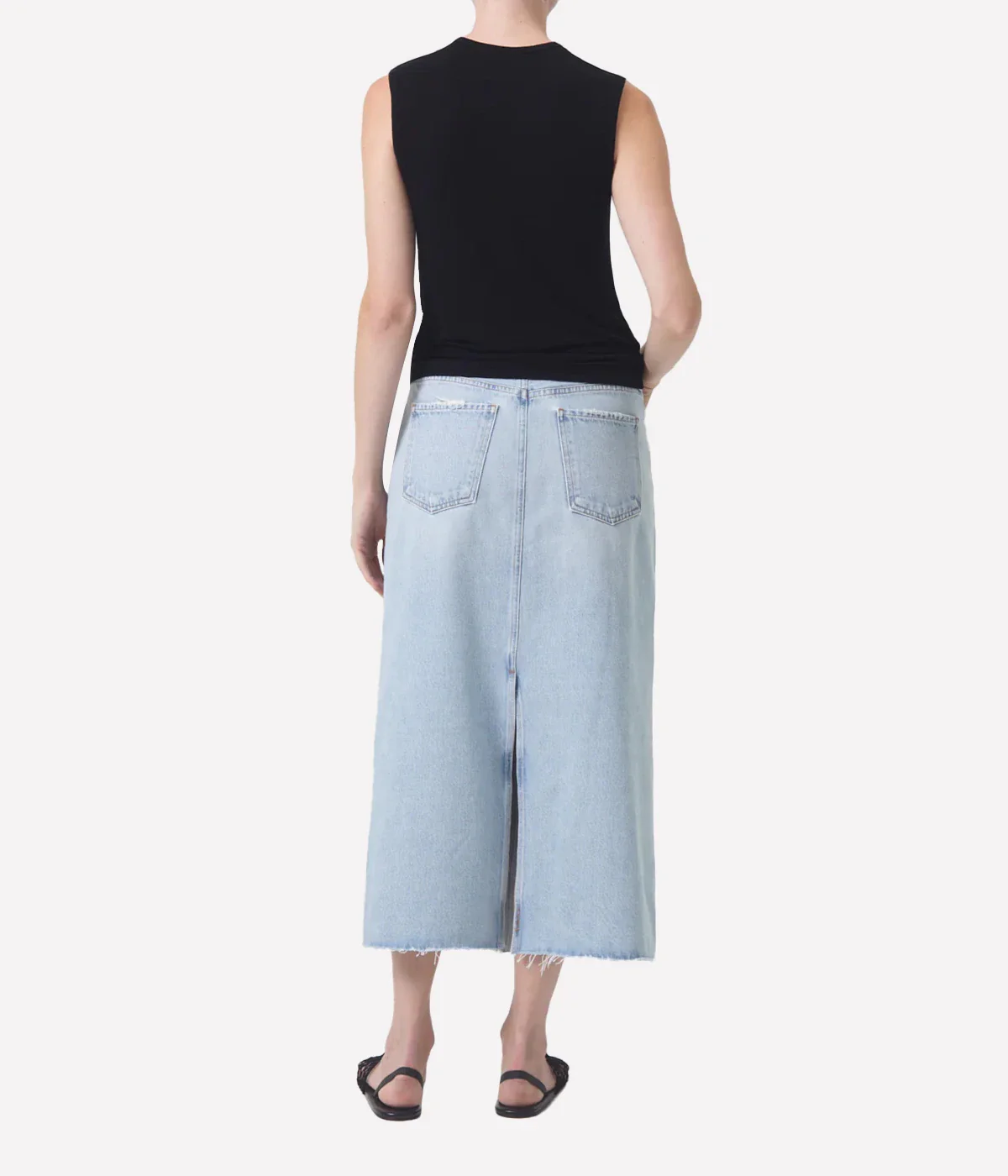 Della Skirt in Practise - Image 4