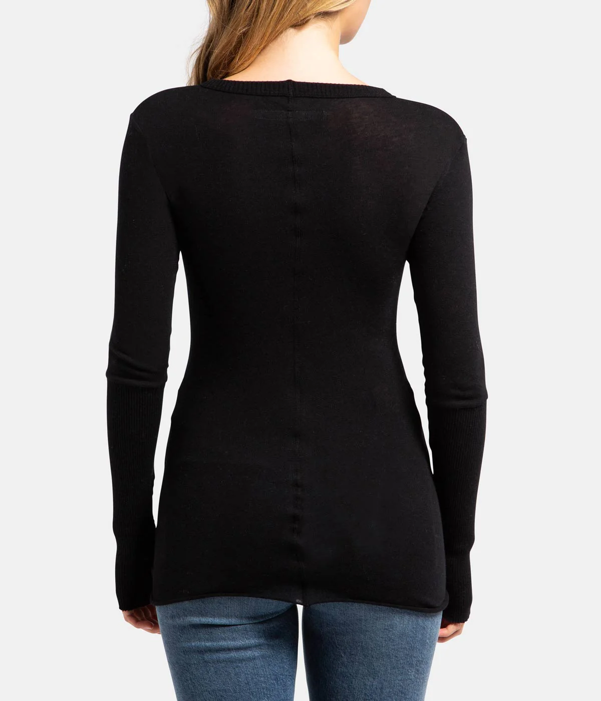 Cashmere Crew Neck Fitted Long Sleeve Top in Black - Image 5