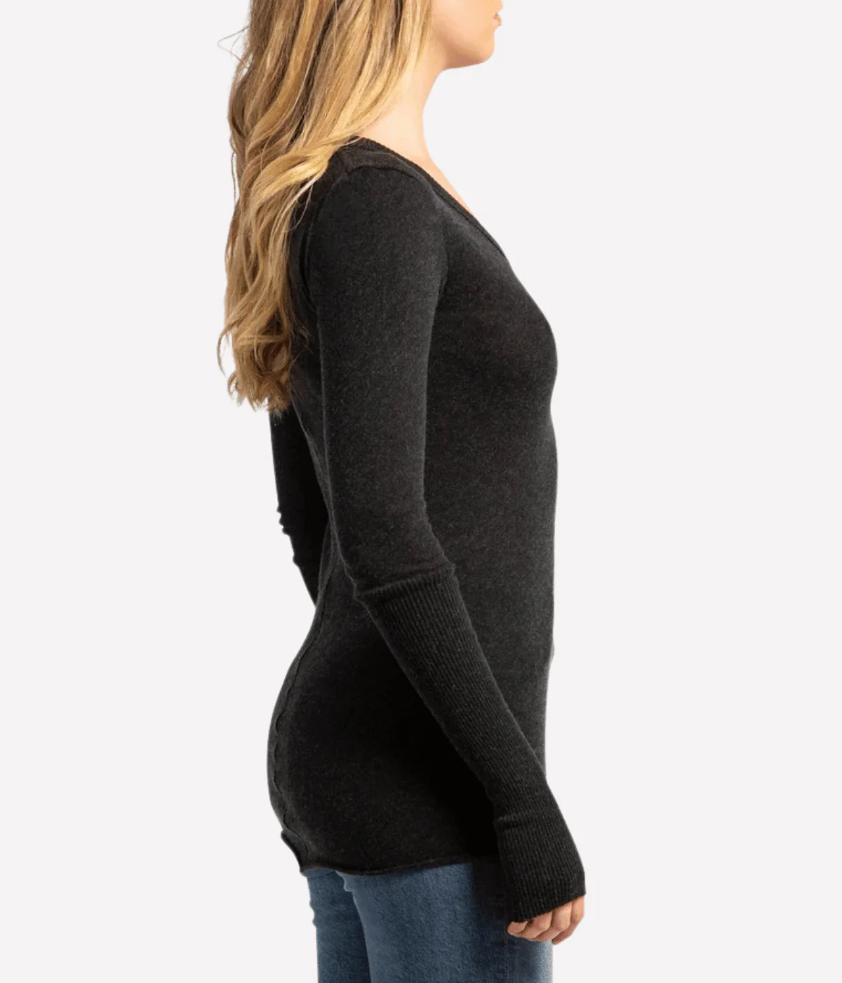 Cashmere V Neck Fitted Long Sleeve Top in Charcoal - Image 4