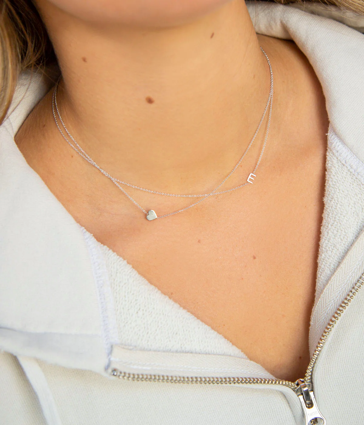 Initial Necklace in White Gold - Image 3