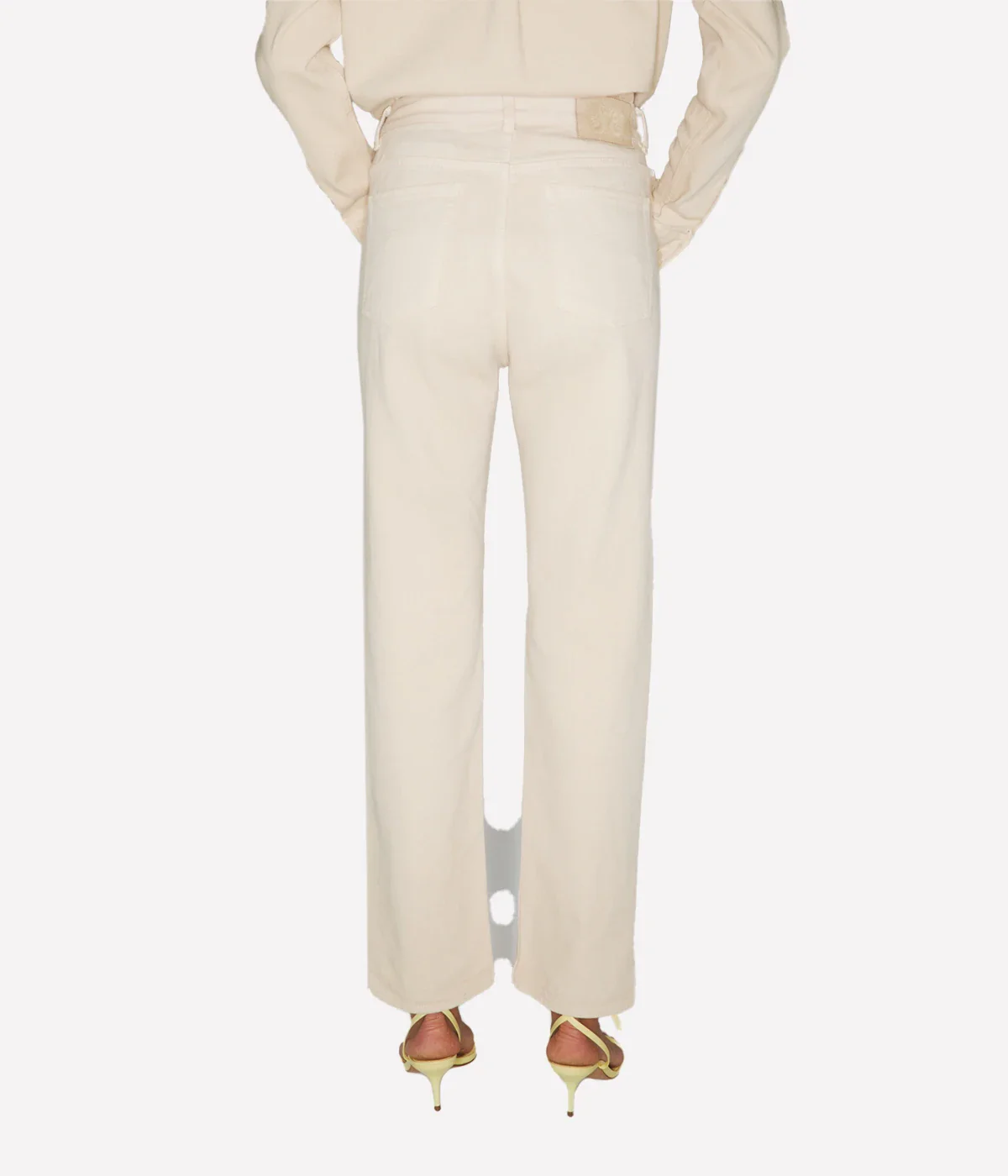 Nariida Paso Jean in Almond - Image 5